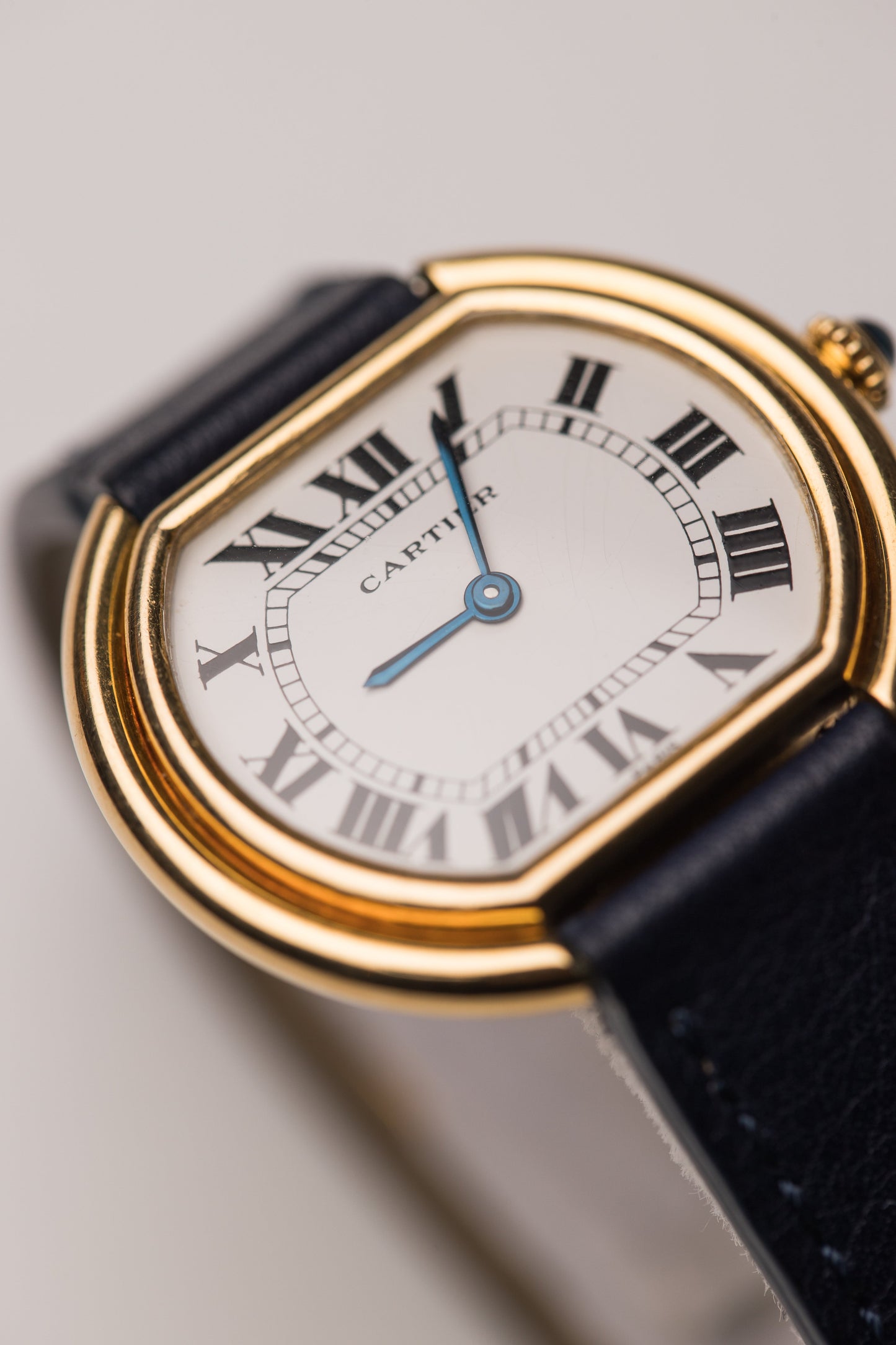 -Cartier Ellipse GM 18ct Gold-