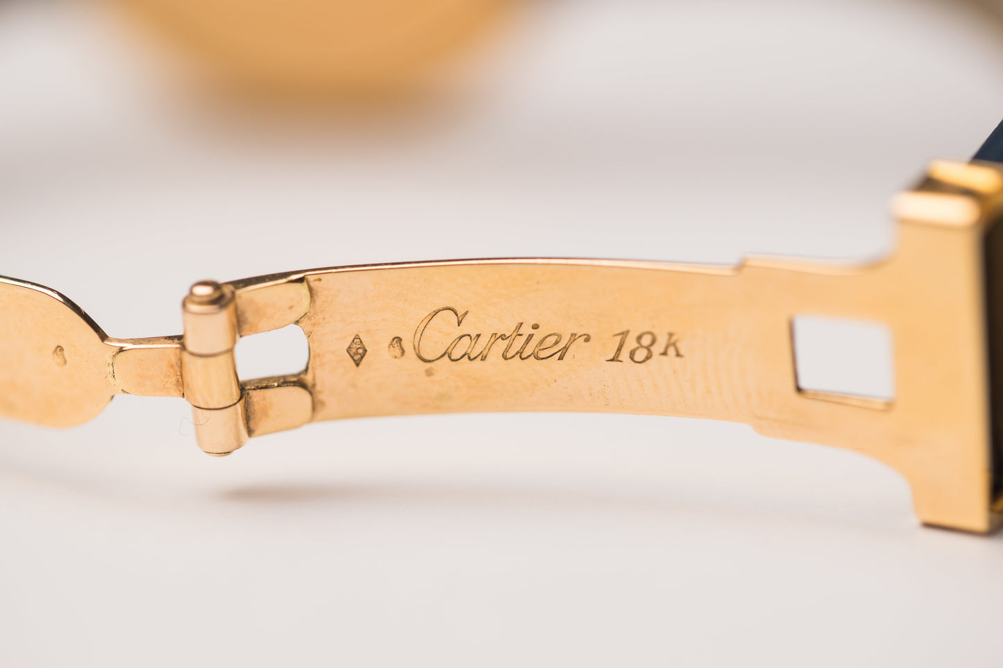 -Cartier Ellipse GM 18ct Gold-